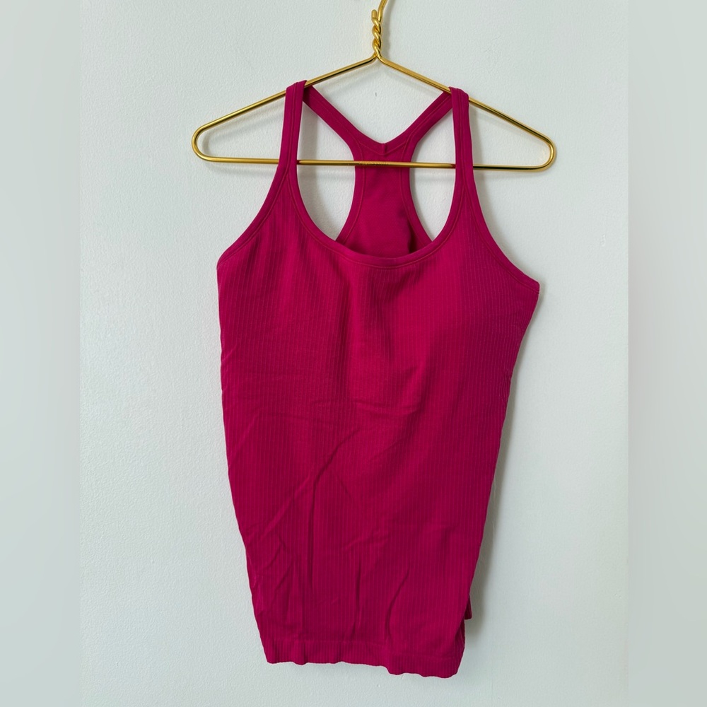 Lululemon Ebb to Street Tank Top
Pomegranate
Size 12
